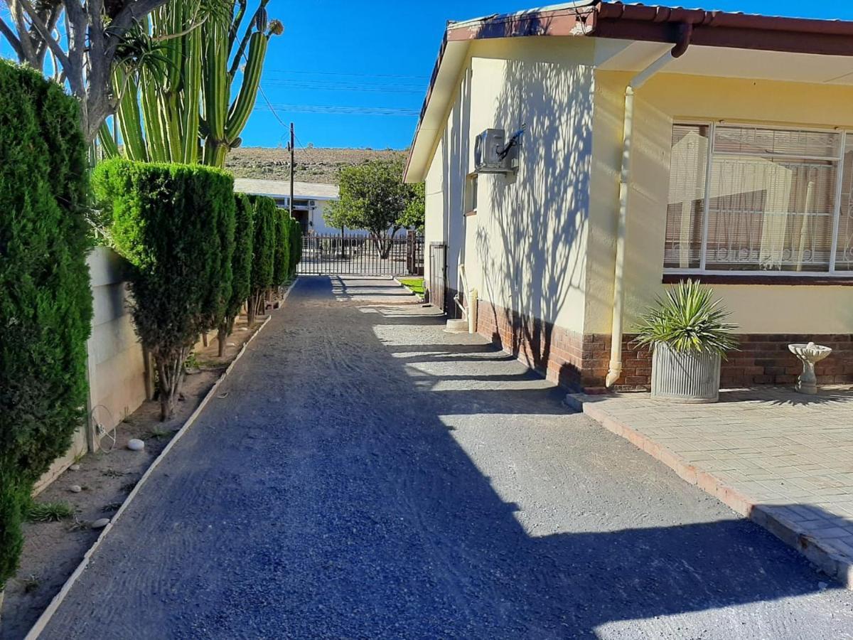 Dagbreek Beaufort West Exterior foto